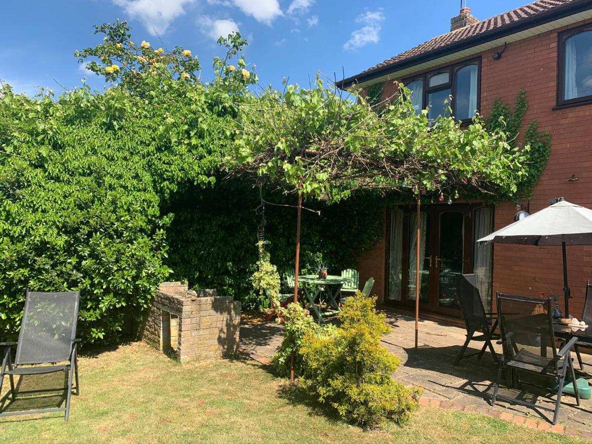 The Cedars House B&B Nuneaton Extérieur photo